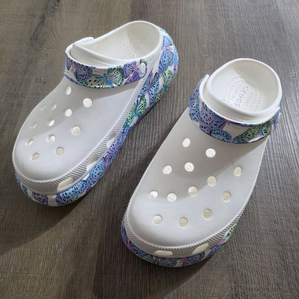 Crocs Classic Clog Butterfly Print White Women’s Size 11 / Men’s 9